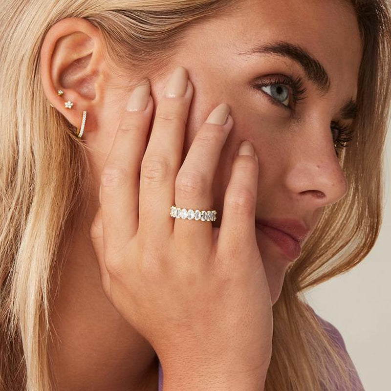 Oval Wide Zirconia Ring