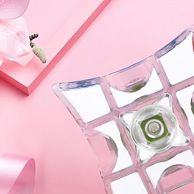 Fingertip Rubik's Cube