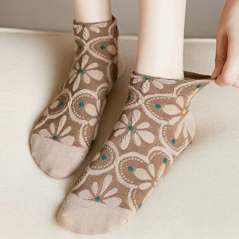 Women's Embossed Floral Cotton Socks