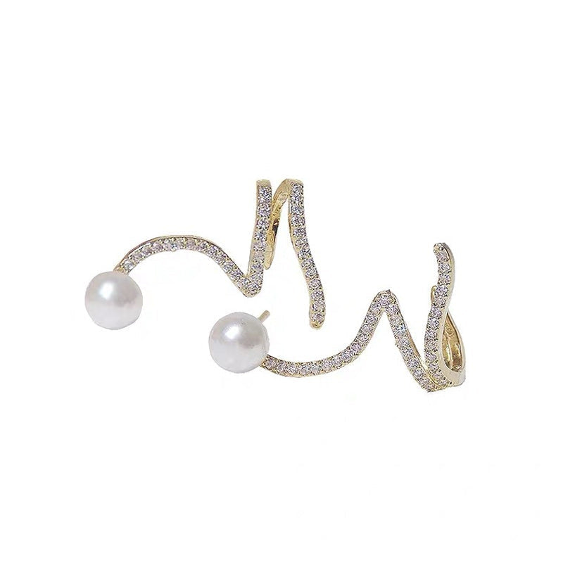 Zircon Pearl Ear Clamp